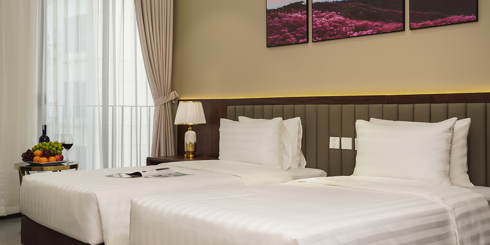 VIP1 - 2 SINGLE BEDS